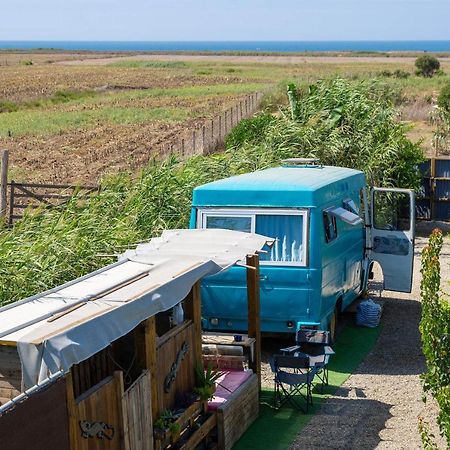 Jabuti Autocaravana Con Porche Y Aparcamiento Кадис Екстериор снимка